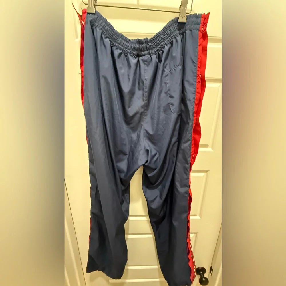 And1. Vintage Navy & Red Men’s Side Snap Basketball Pants. Size XL.
